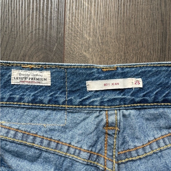 Levi’s Boy Jean Size 25 - Picture 3 of 3